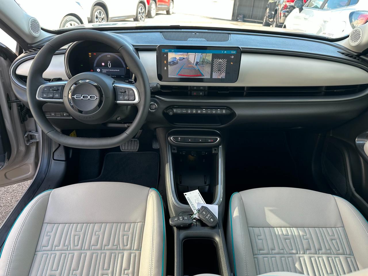 Fiat 600 Hybrid DCT MHEV La Prima