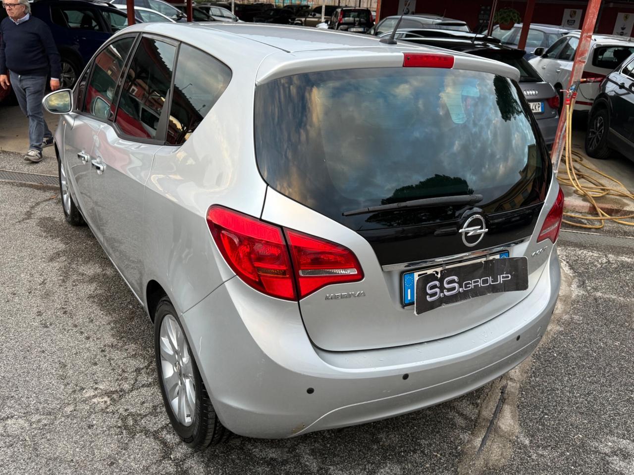 Meriva 1.3 95 cv : Cosmo/unipro/rate/garanzia