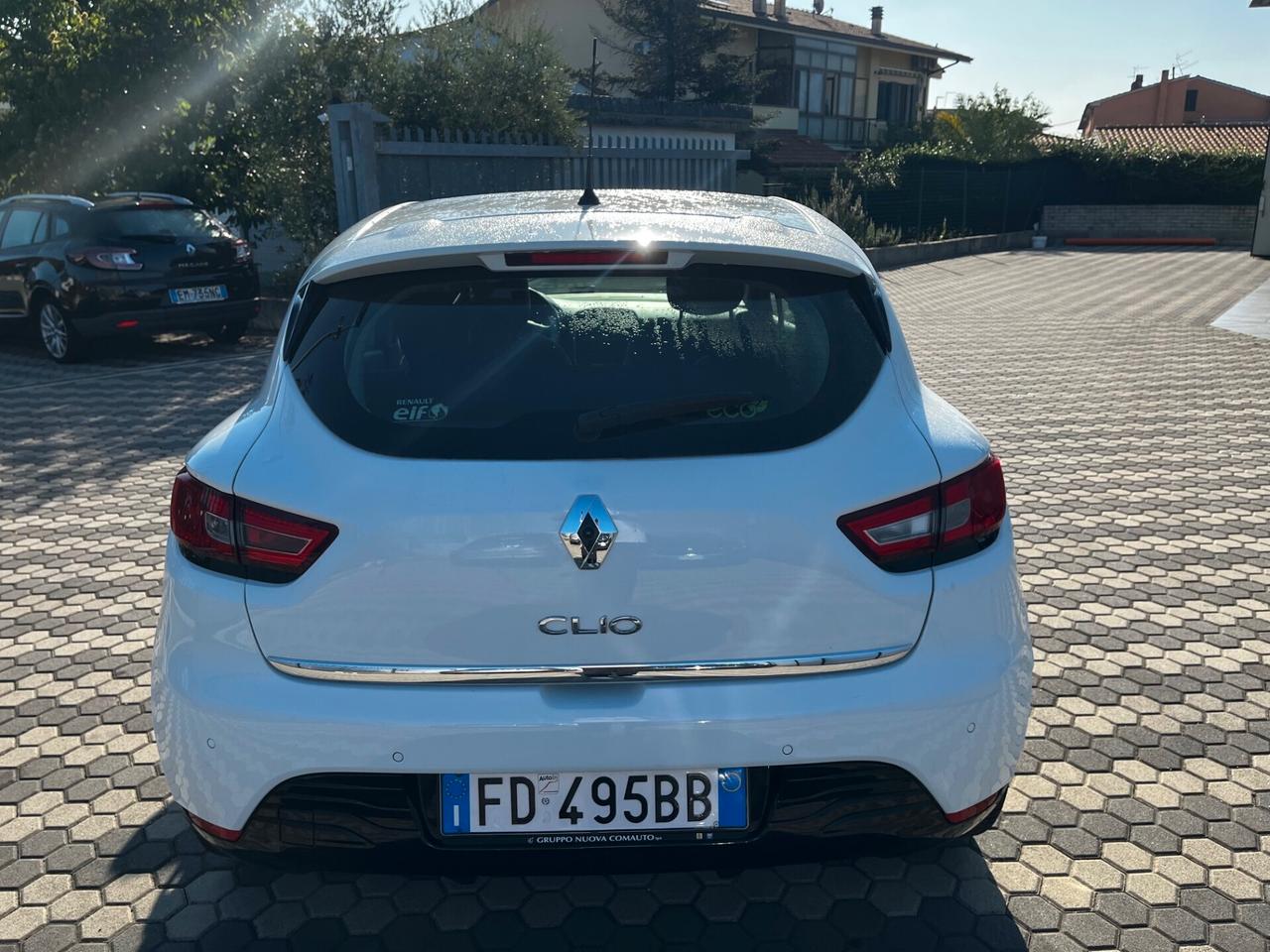 Renault Clio dCi 8V 90CV EDC Start&Stop 5 porte Energy Intens
