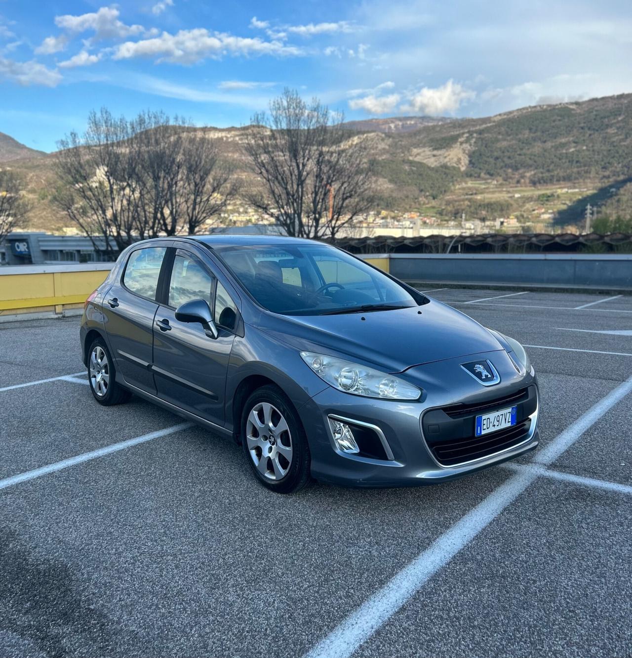 Peugeot 308 1.6 VTi 120CV 5p. Active Neopatentati