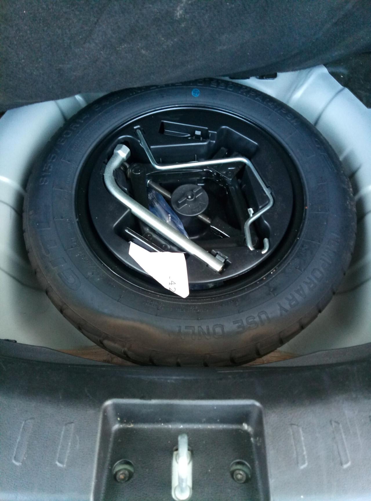 Lancia Ypsilon 1.0 FireFly 5 porte S&S Hybrid Gold