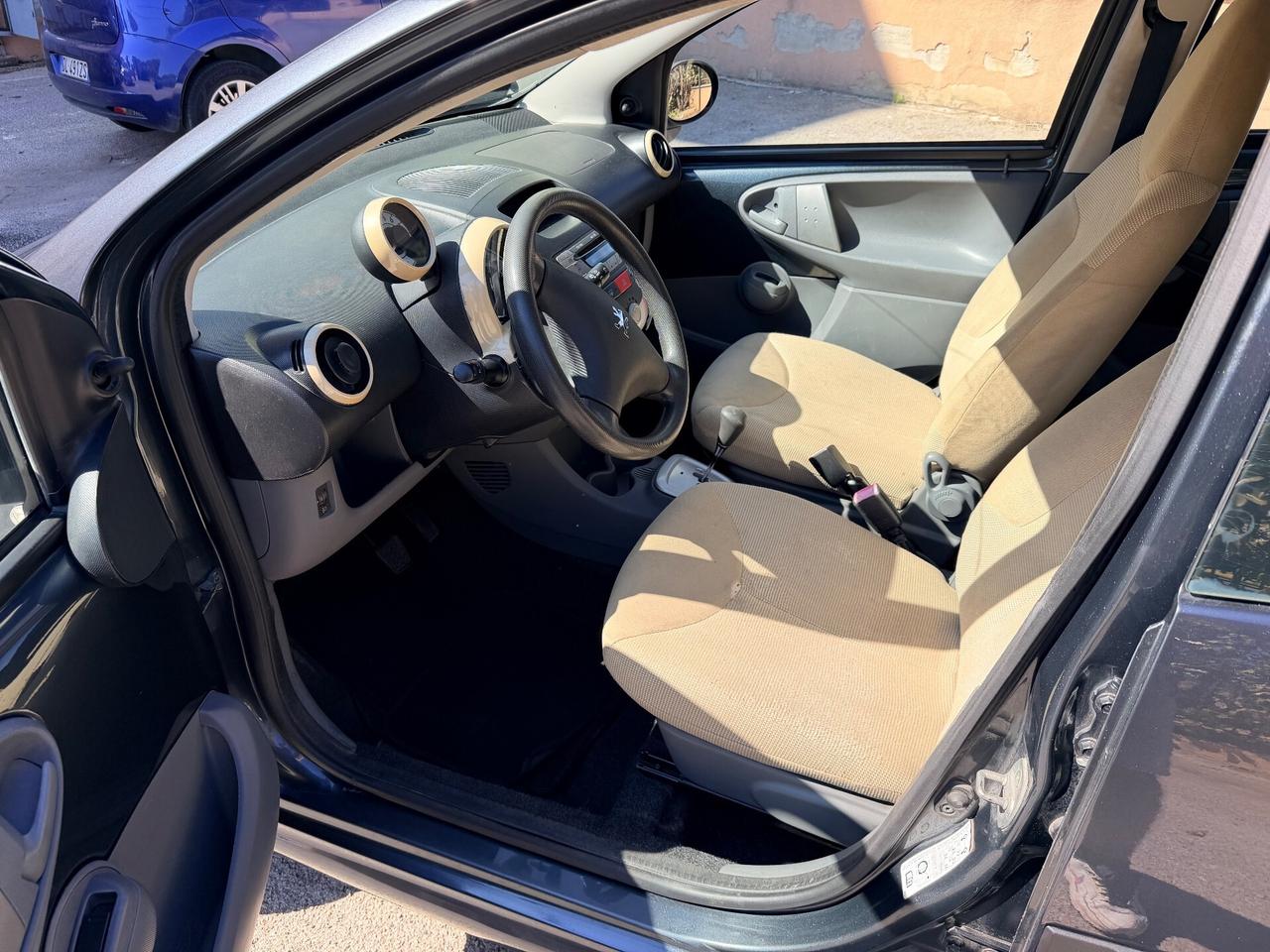 Peugeot 107 1.0 68CV 5p. Plaisir