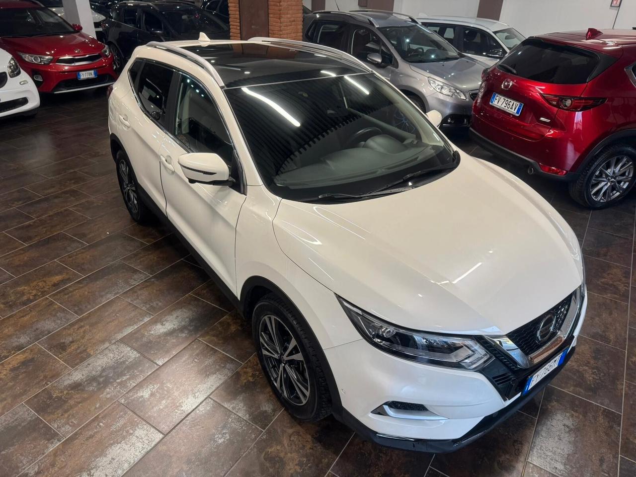 Nissan Qashqai 1.3 DIG-T 160 CV Tekna