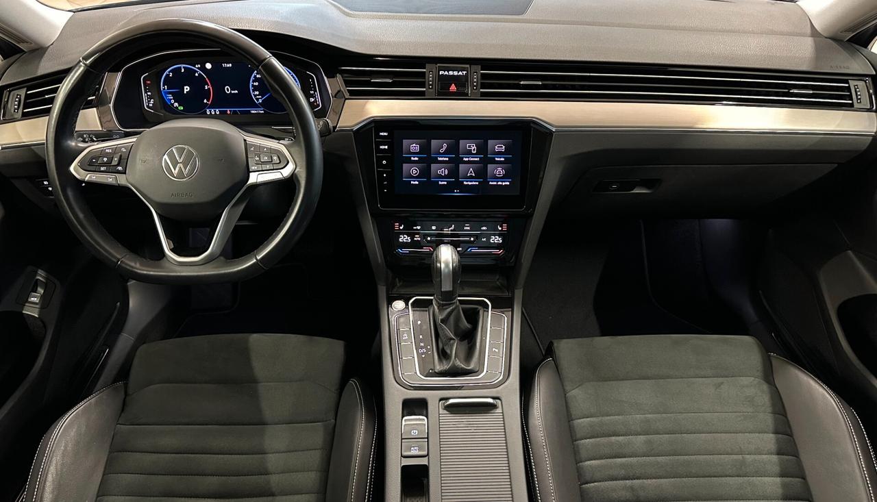 VOLKSWAGEN PASSAT VARIANT ELEGANCE 2.0TDI DSG