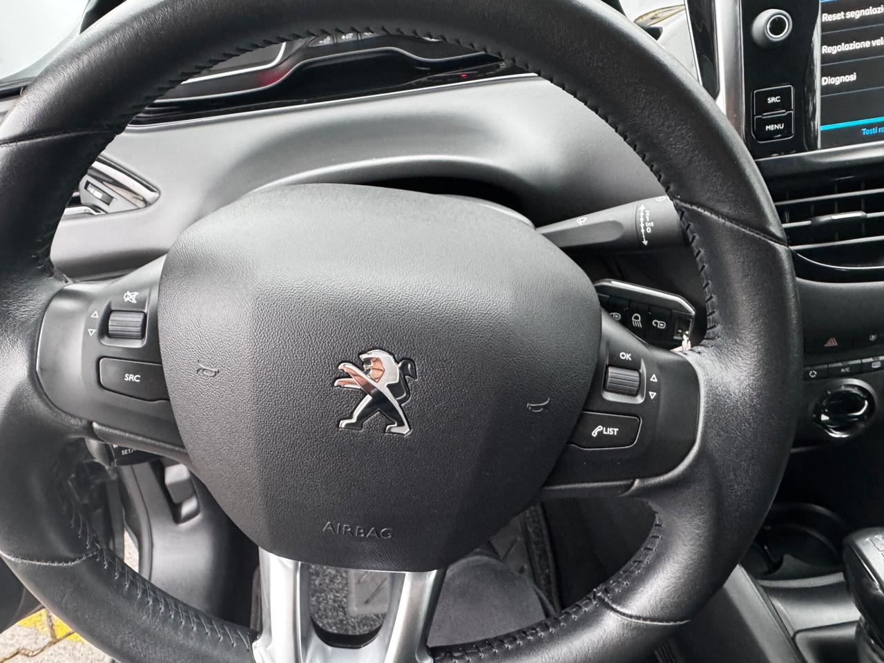 Peugeot 208 PureTech 82 5 porte Allure neopatentati