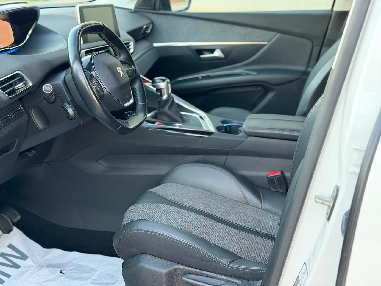 Peugeot 3008 BlueHDi 130 S&S Allure