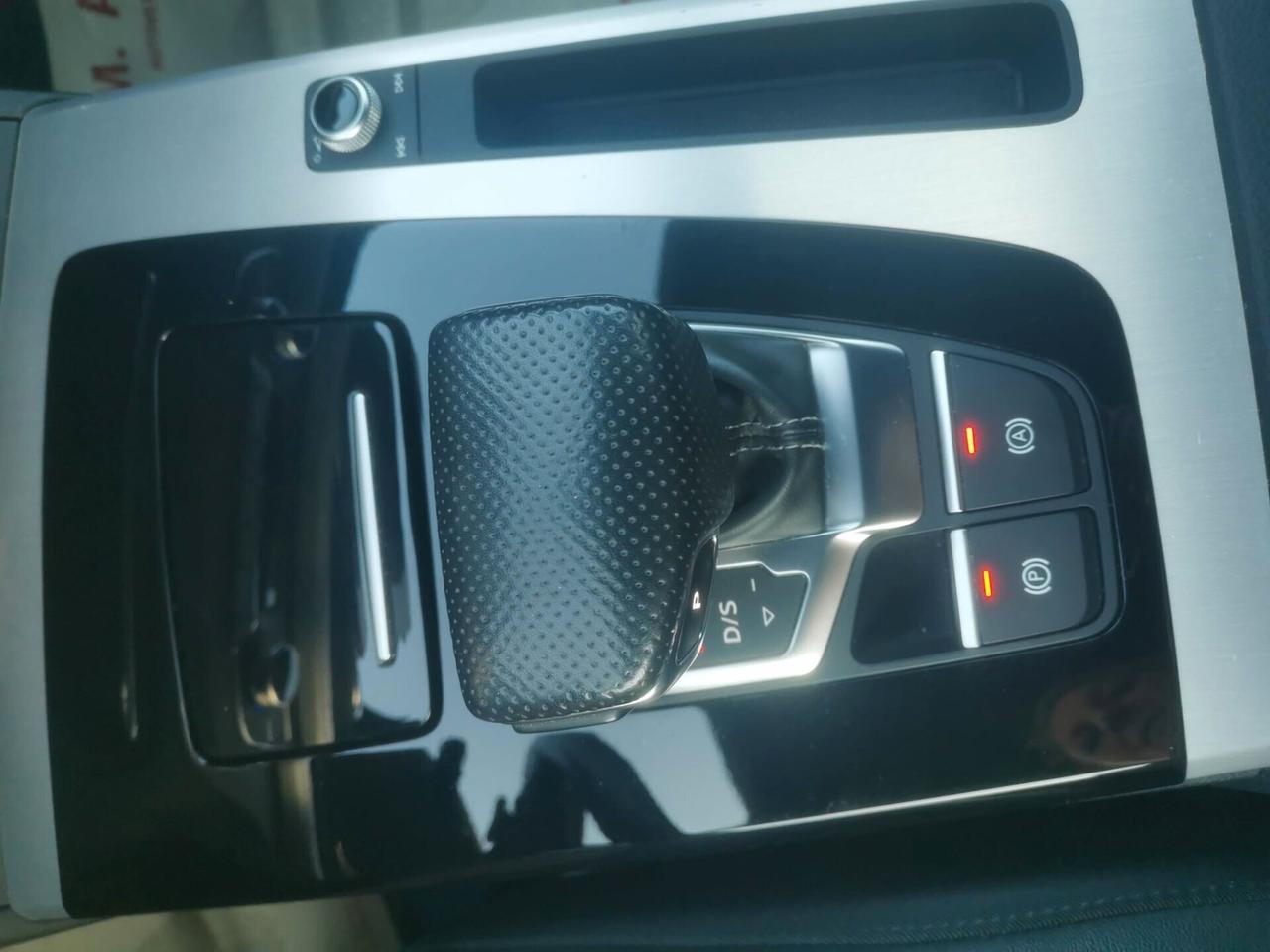 Audi Q5 40 TDI 204 CV quattro S tronic line 2022