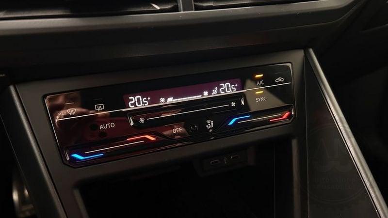 Volkswagen Polo 1.0 TSI R-Line TECH PACK|PARK ASSIT|F.MATRIX