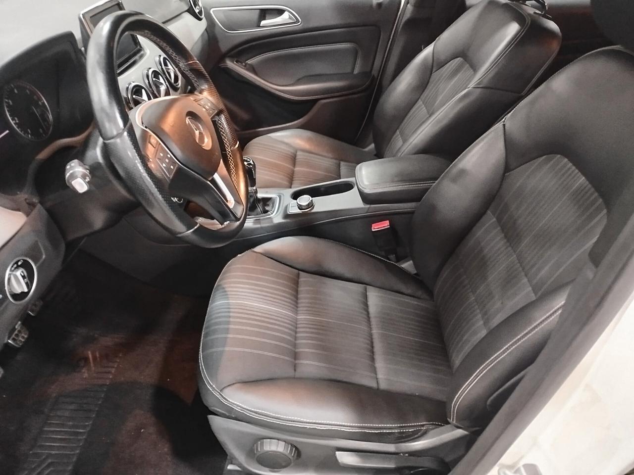 Mercedes-benz B 200 CDI Premium