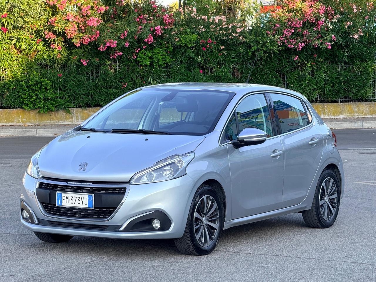 Peugeot 208 5 porte Allure !!GARANZIA!!