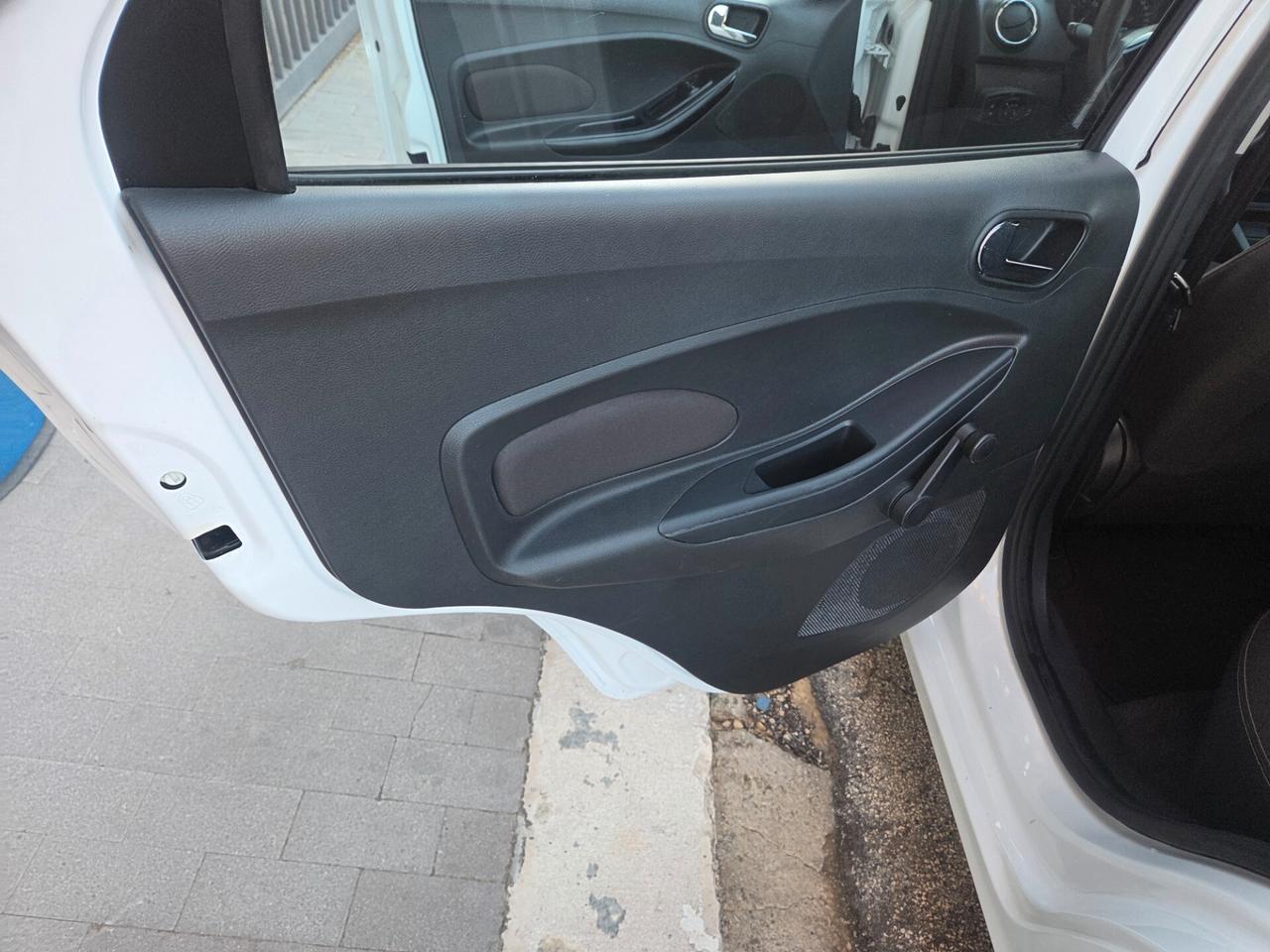 FORD KA 1.2 BENZINA 4 CILINDRI KM CERTIFICATI