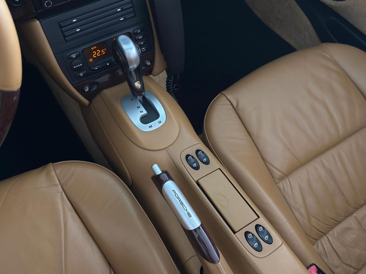 Porsche 911 Carrera 4 cat Cabriolet