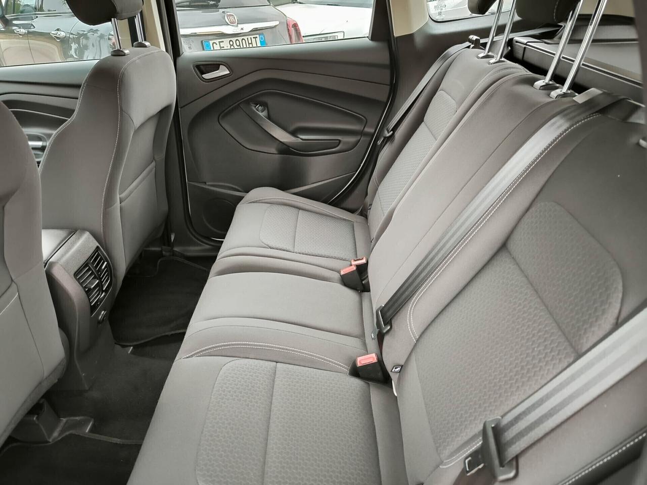 Ford Kuga 1.5 TDCI 120 CV S&S 2WD Business