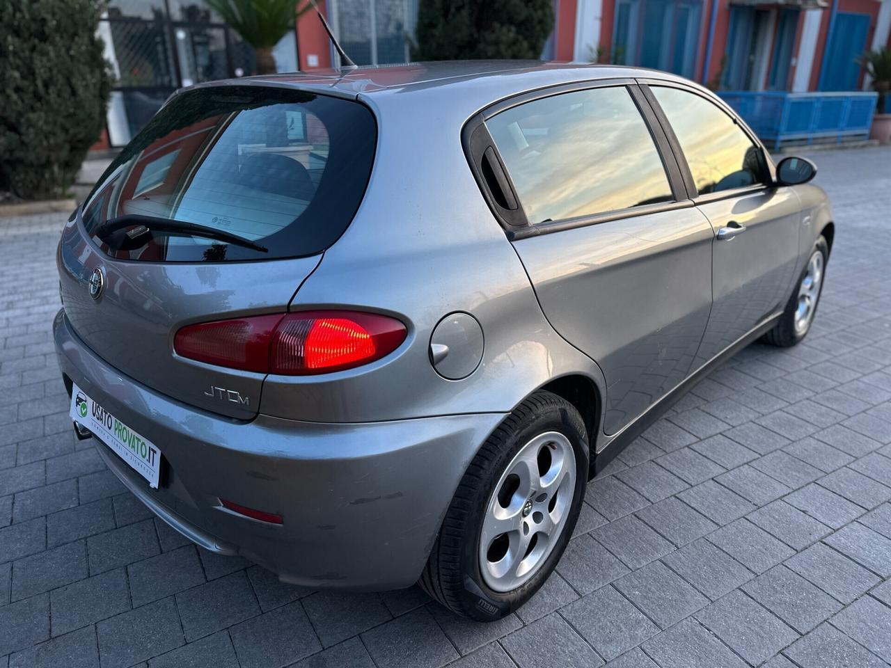 Alfa Romeo 147 1.9 JTDm 120cv UNIPRO