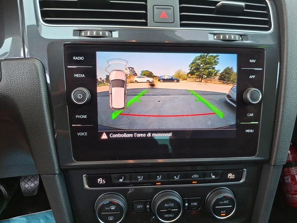 Volkswagen Golf 7.5 1.5 TGI 130cv Pelle/Fari LED - 2019