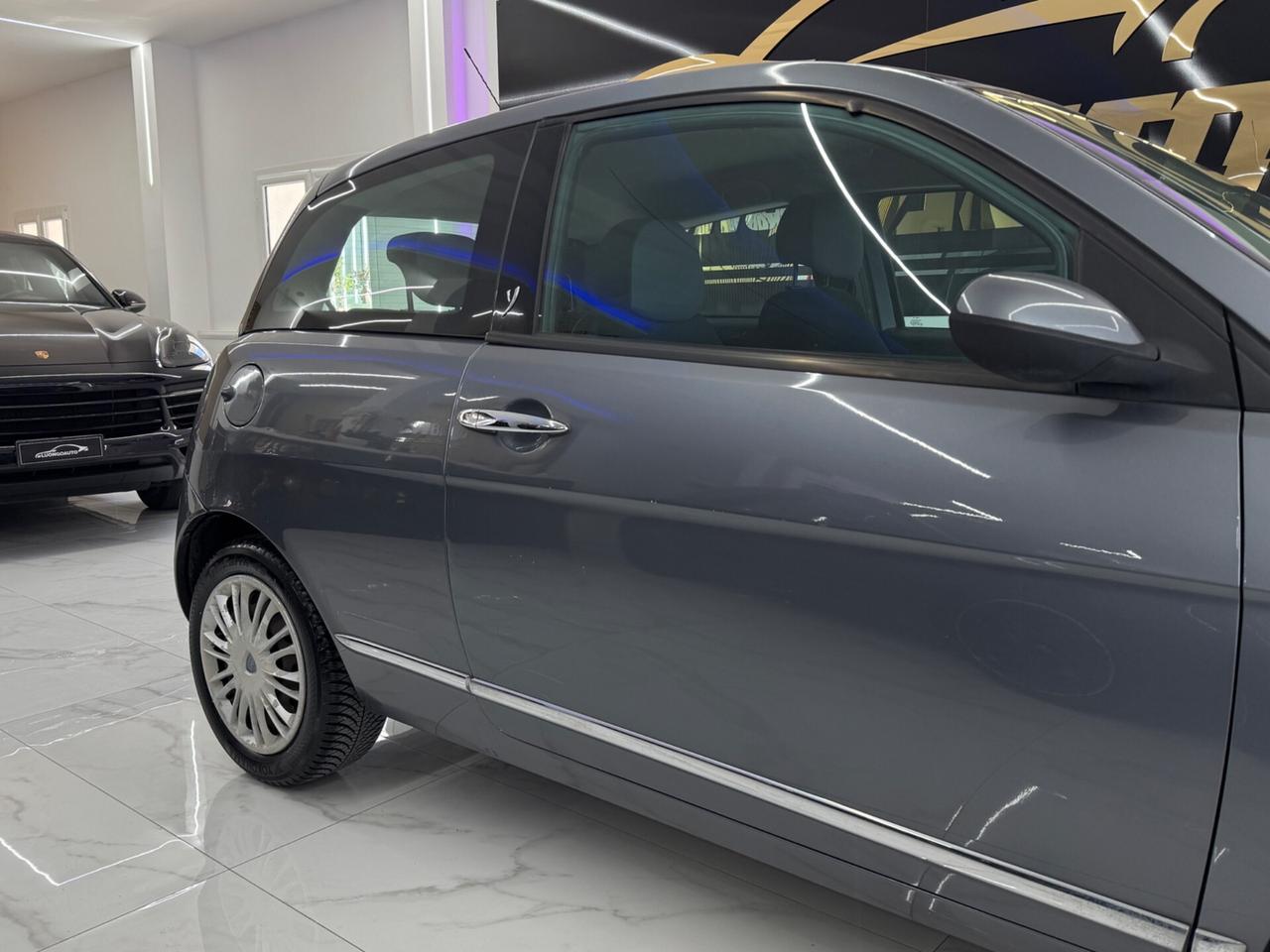 Lancia Ypsilon 1.2 Platino-Unica