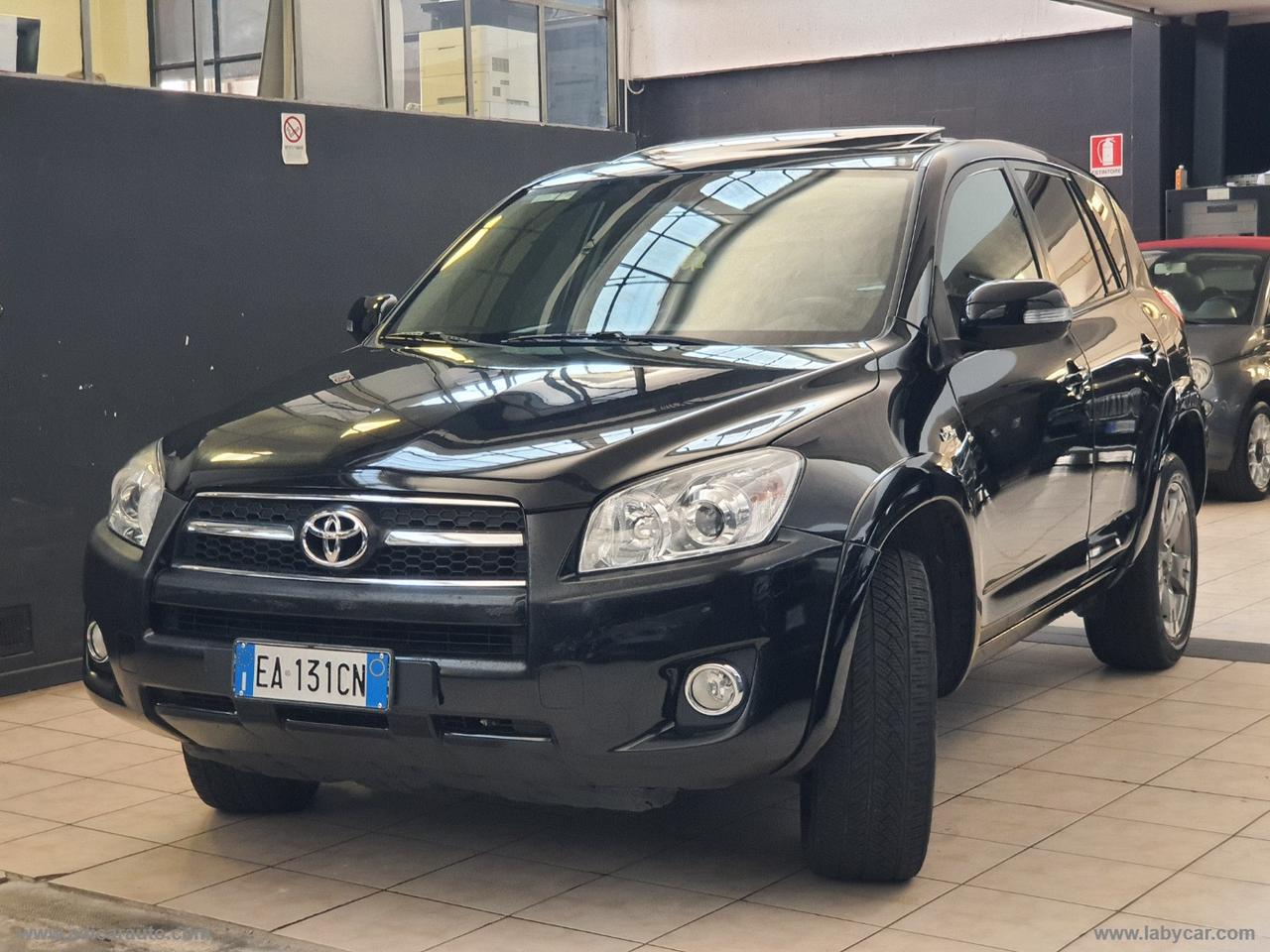 TOYOTA RAV4 Crossover 2.2 D-Cat A/T 150CV