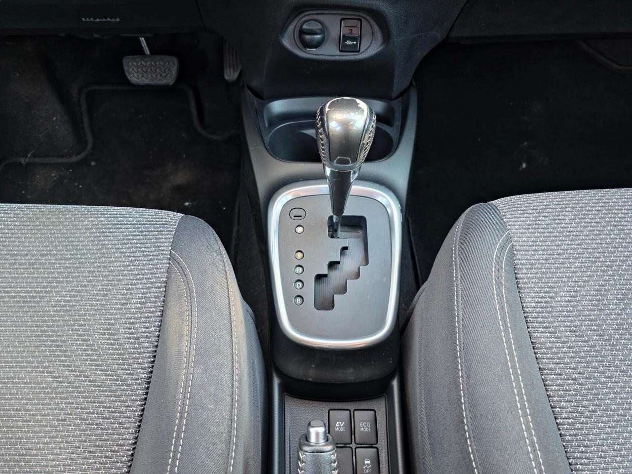 Toyota Yaris 1.5 Hybrid 5 porte Active 2014-E6 Automatico NEO