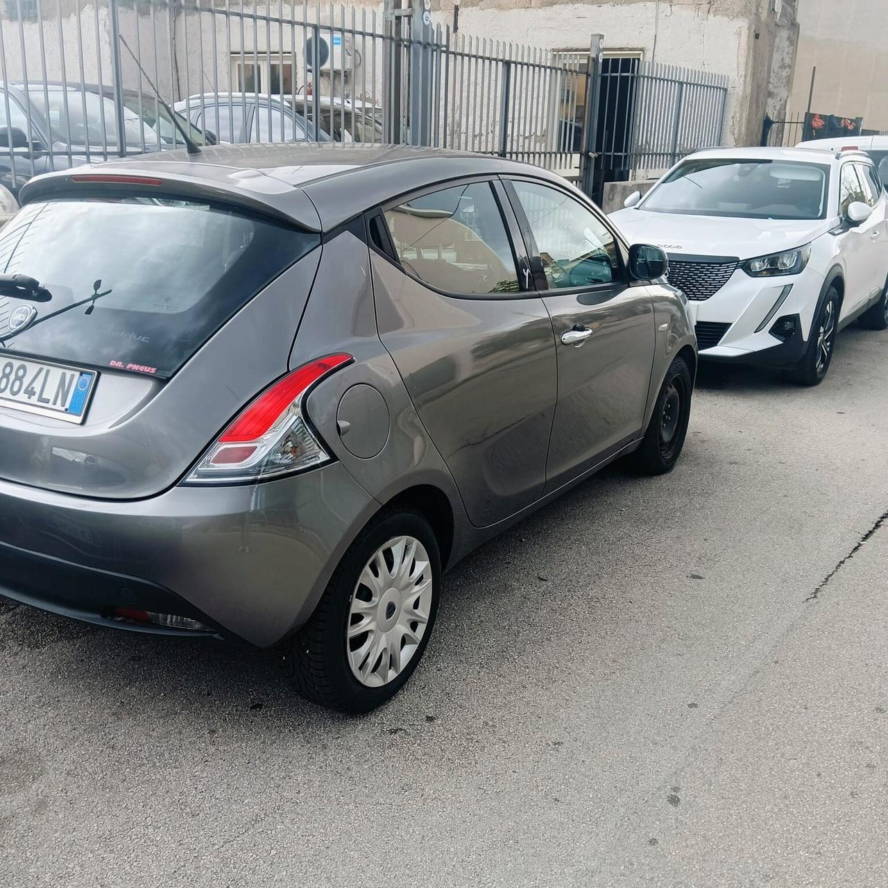 Lancia Ypsilon 1.3 MJT 16V 95 CV 5 porte S&S Gold