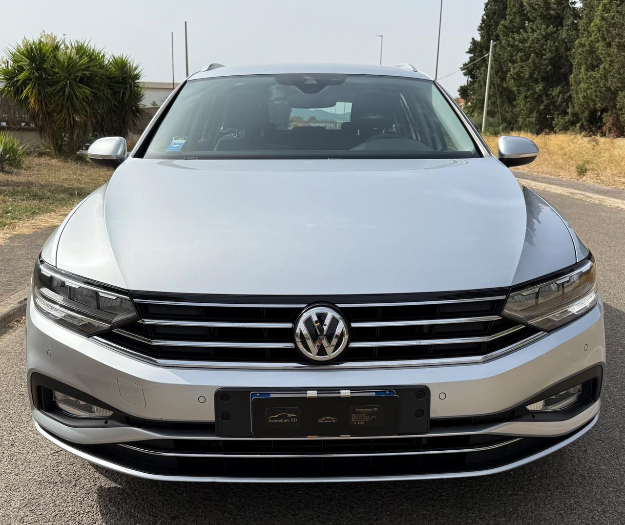 Volkswagen Passat Variant 1.6 TDI SCR DSG Business BMT