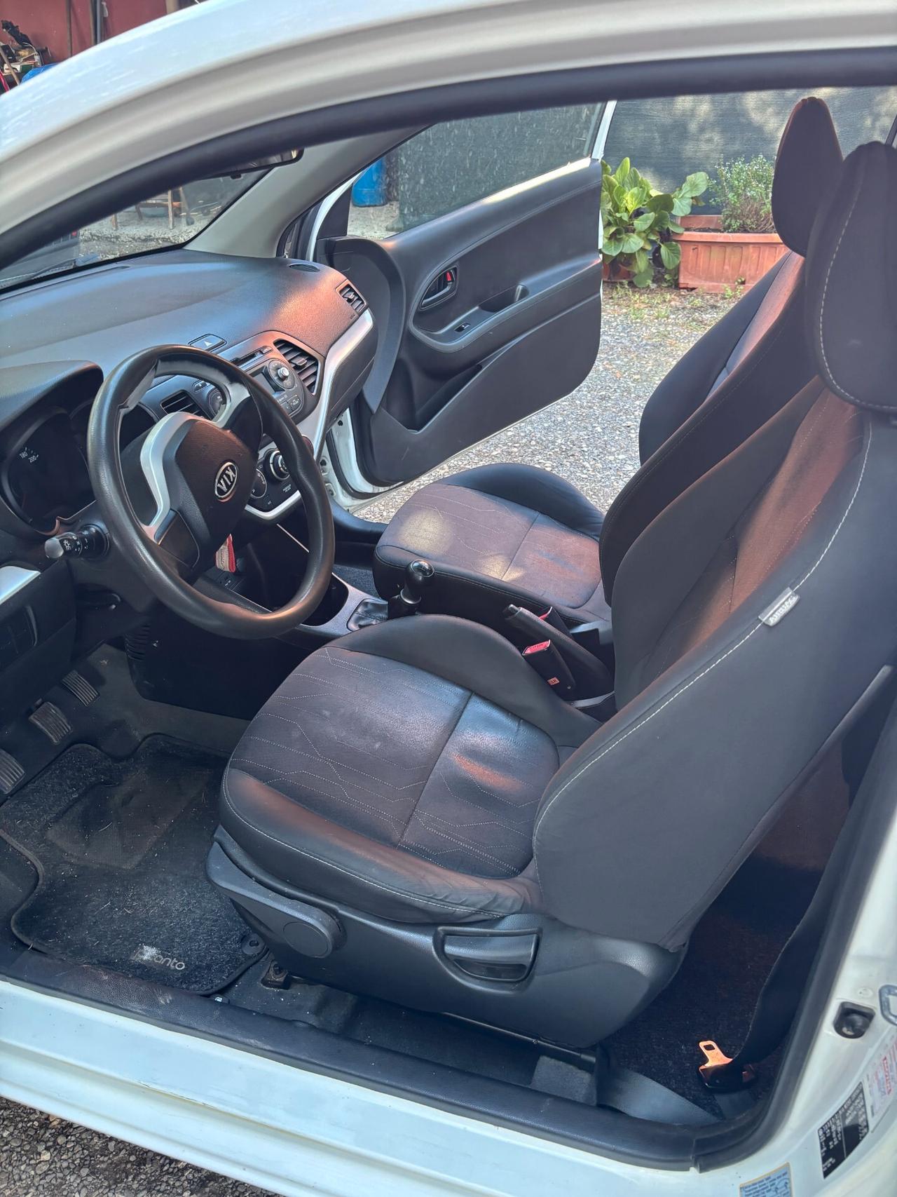 Kia Picanto 1.0 12V 3 porte Urban