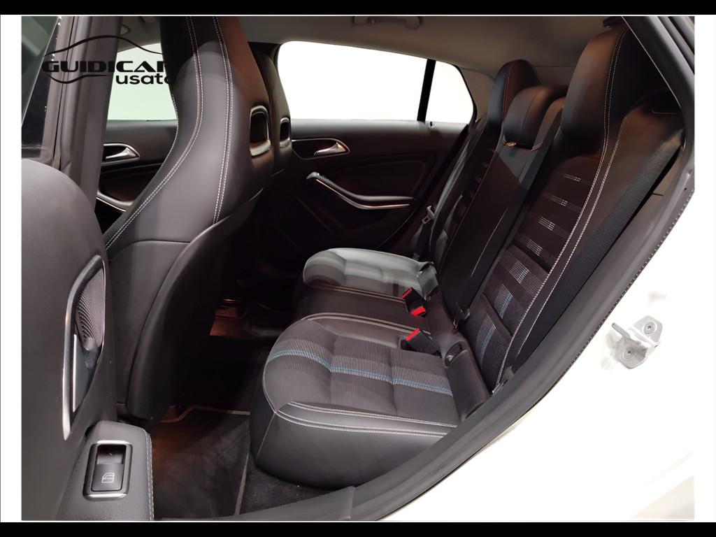 Mercedes-Benz CLA Shooting Brake - X117 - CLA Shooting Brake 220 d Sport a