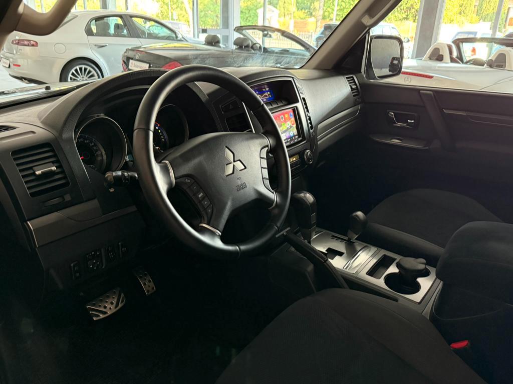Mitsubishi Pajero 3 Porte Pajero 3p 3.2 CR Instyle auto