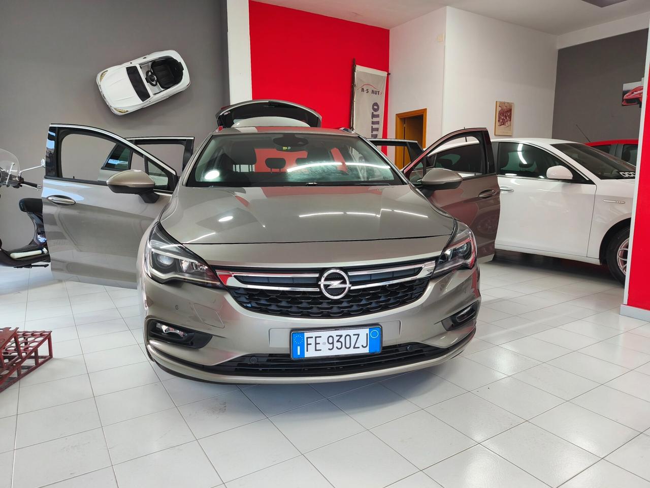 Opel Astra 1.6 CDTi 110CV Start&Stop Sports Tourer Elective