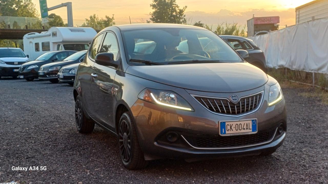 Lancia Ypsilon FireFly 5 porte S&S Hybrid UnYca
