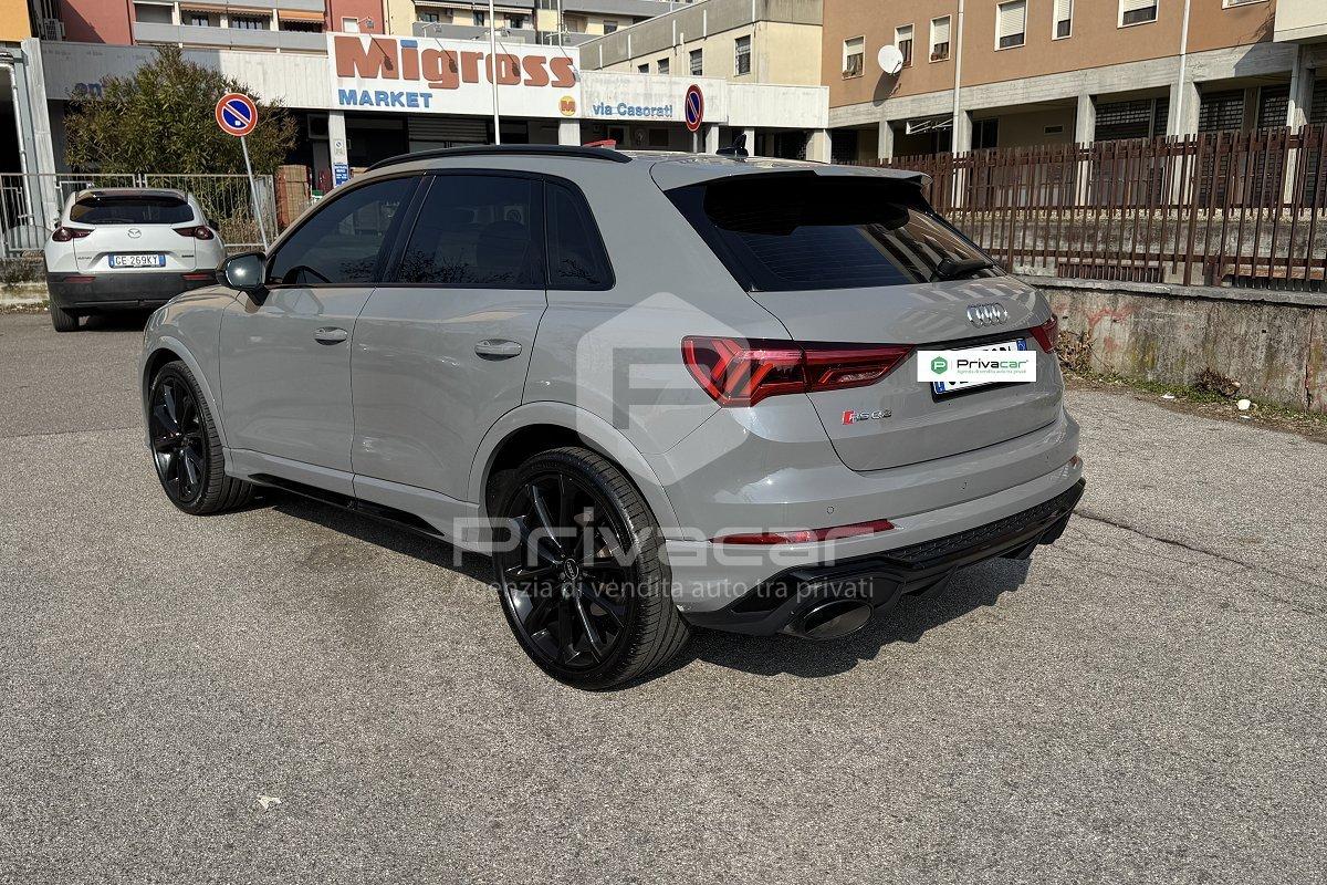 AUDI RS Q3 quattro S tronic