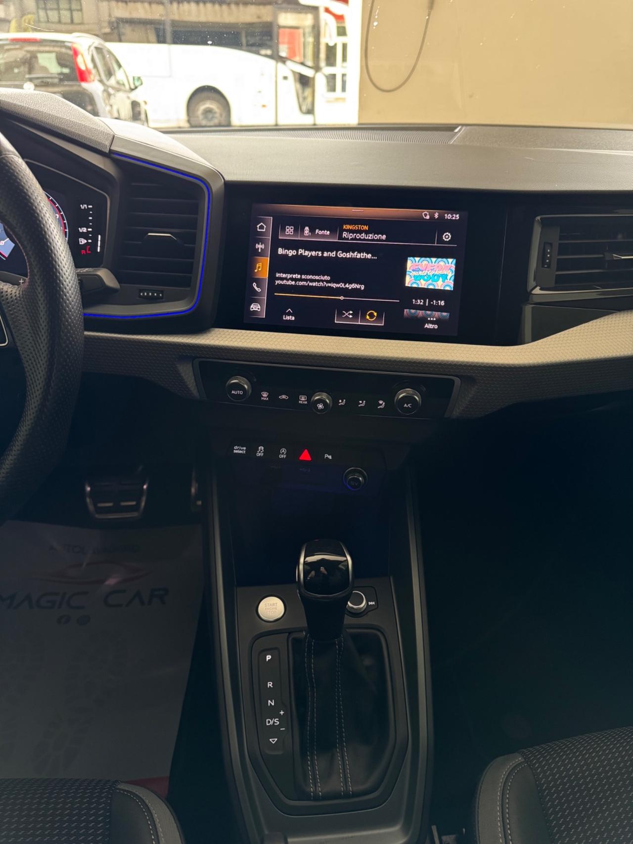 Audi A1 SPB 30 TFSI S tronic Identity Black