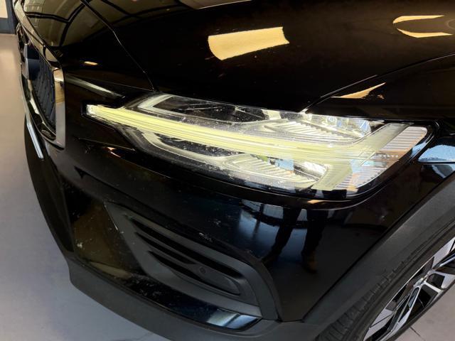VOLVO V60 Cross Country B4 (d) AWD automatico Plus**MOTORE NUOVO**