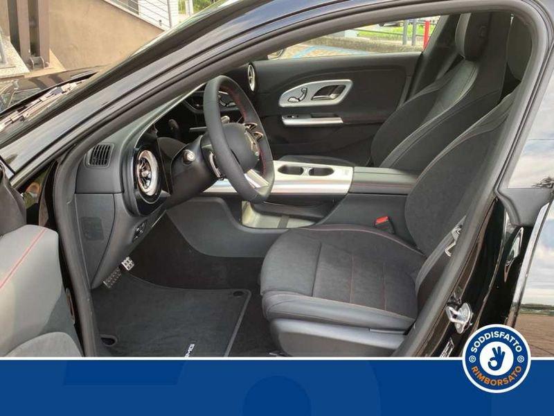 Mercedes-Benz CLA 200 Automatic Coupé AMG Line Premium