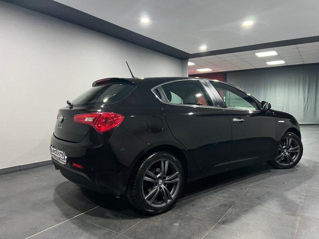 ALFA ROMEO Giulietta 1.6 JTDm-2 120 CV Distinctive