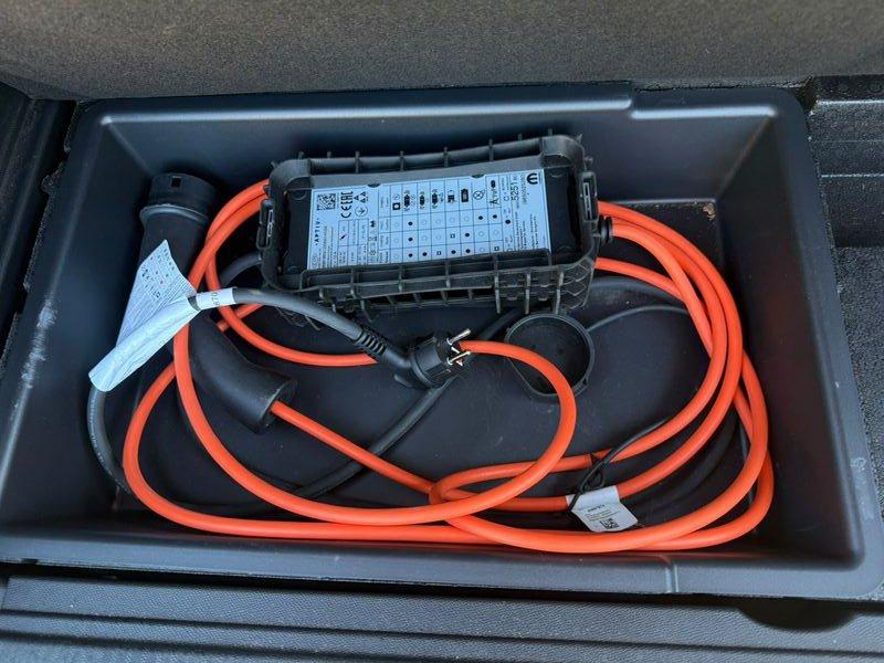 Peugeot 3008 Hybrid 225 e-EAT8 Allure Pack