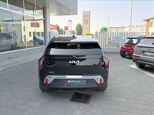 Kia EV3 LONG RANGE 81kWh 204cv EARTH AZIENDALE