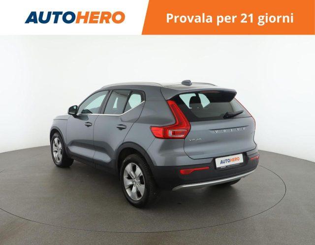 VOLVO XC40 D4 AWD Geartronic Momentum
