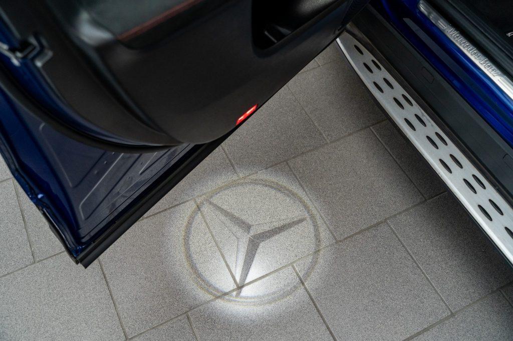 MERCEDES-BENZ GLB 200 Automatic Premium