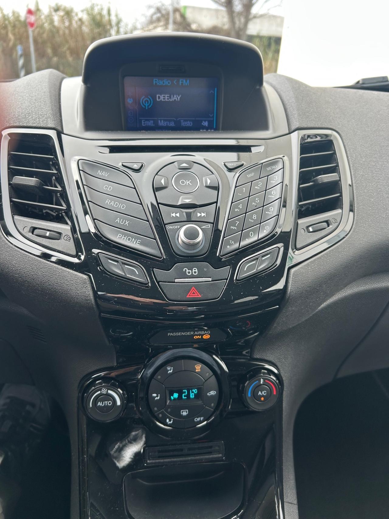 Ford Fiesta Plus 1.5 TDCi 75CV 5 porte