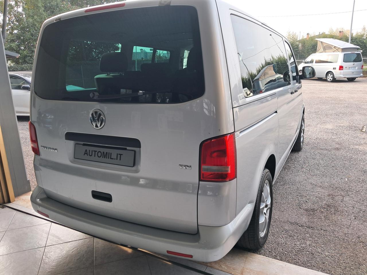 VOLKSWAGEN T5 MULTIVAN TRENDLINE 2.0 TDI 140 CV AUTOCARAVAN