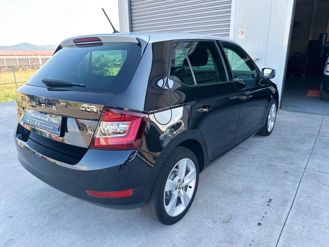 Skoda Fabia 1.0 MPI 60 CV Twin Color Nero