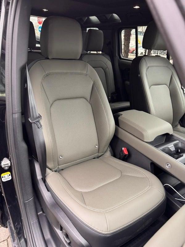 Land Rover Defender Defender 110 3.0D I6 AWD Auto X-Dynamic SE 200 CV Autocarro N1