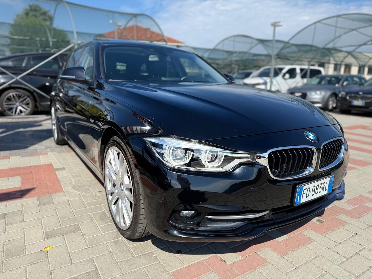 Bmw 320d xDrive Touring Sport -TETTO APRIBILE, CERCHI 19