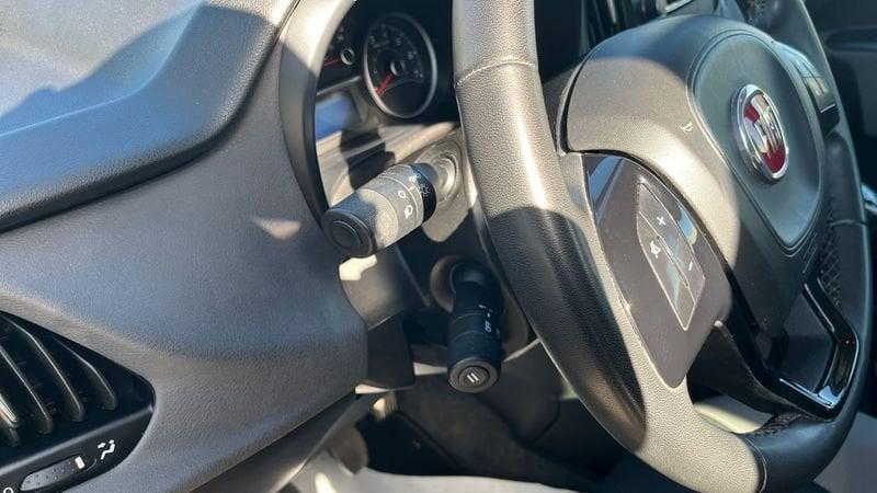 FIAT Doblò Doblo 1.4 Fire T-Jet 16v 120cv Lounge my19 Doblo 1.4 Fire T-Jet 16v 120cv Lounge