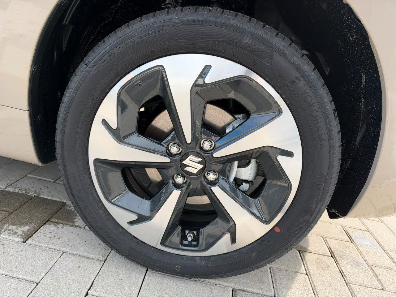 Suzuki Swift 1.2 Hybrid Top