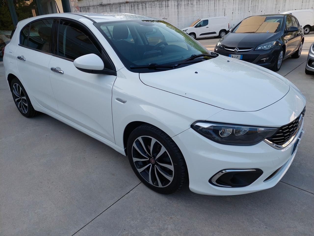 Fiat Tipo 1.6 Mjt S&S 5 porte Lounge
