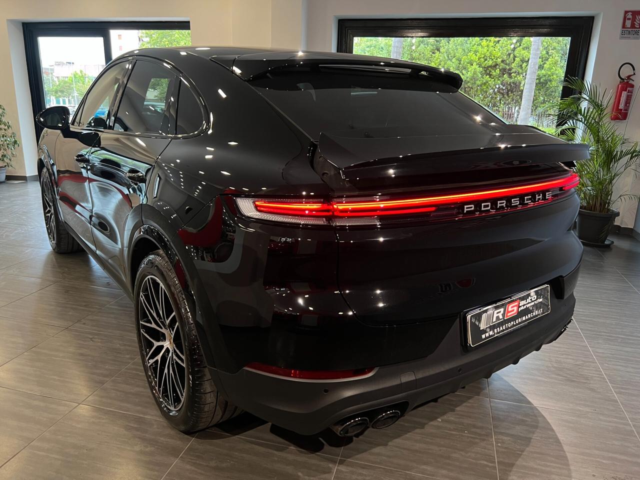 Porsche Cayenne Coupé 3.0 V6 - 3Screens