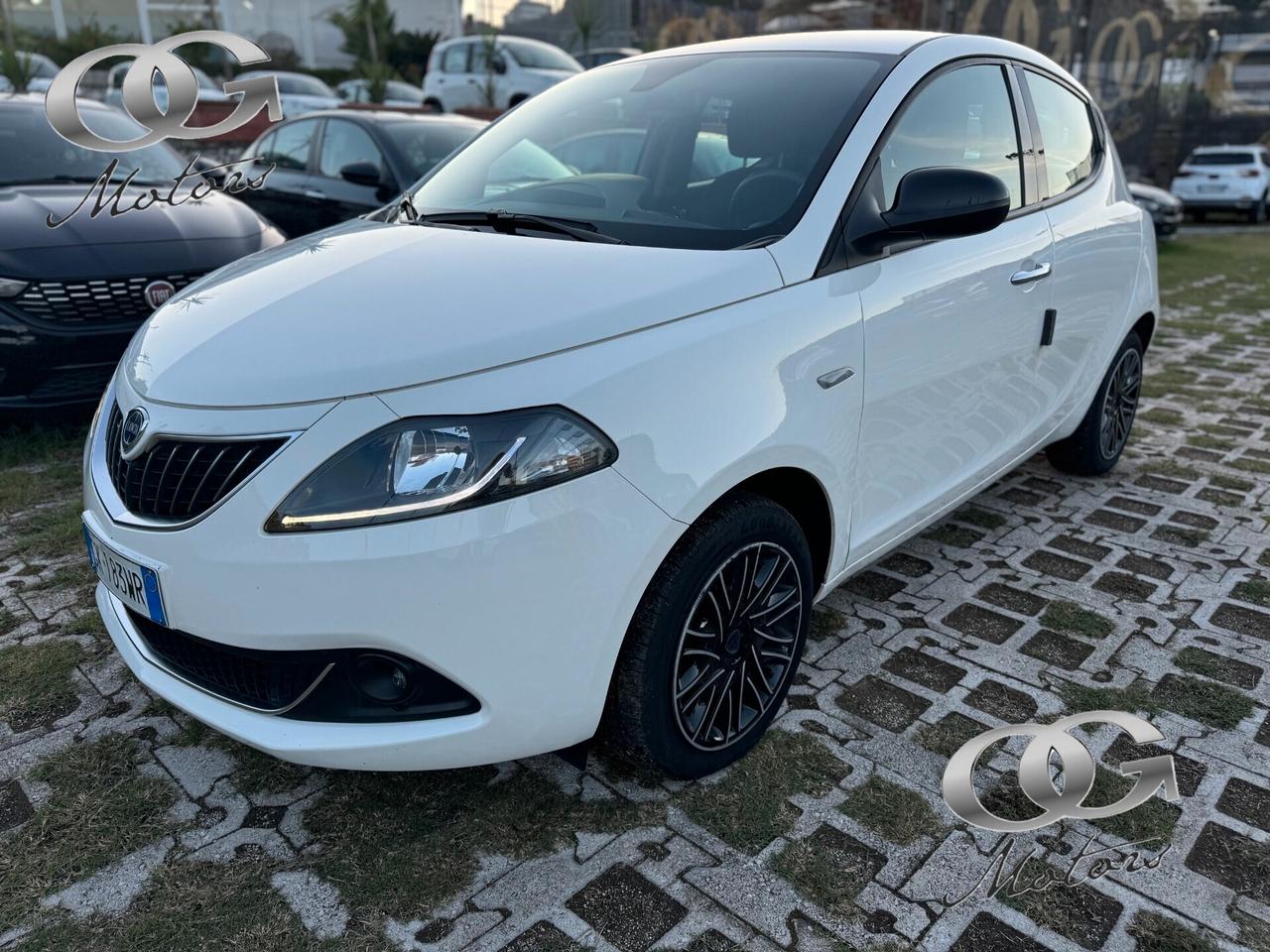 Lancia Ypsilon 1.0cc 70cv Hybrid Ecochic Gold