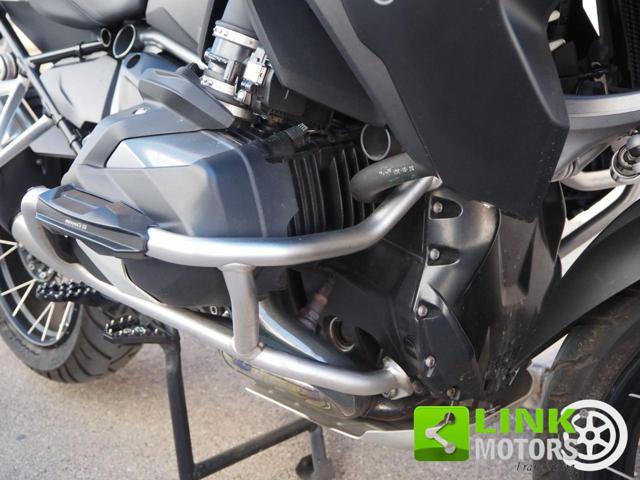 BMW R 1250 GS TRIPLE BLACK