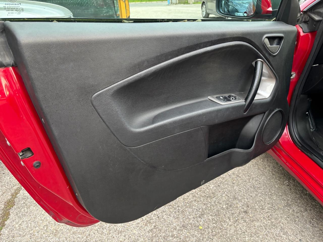 Alfa Romeo MiTo 1.3 JTDm 90CV Distinctive Sport Pack